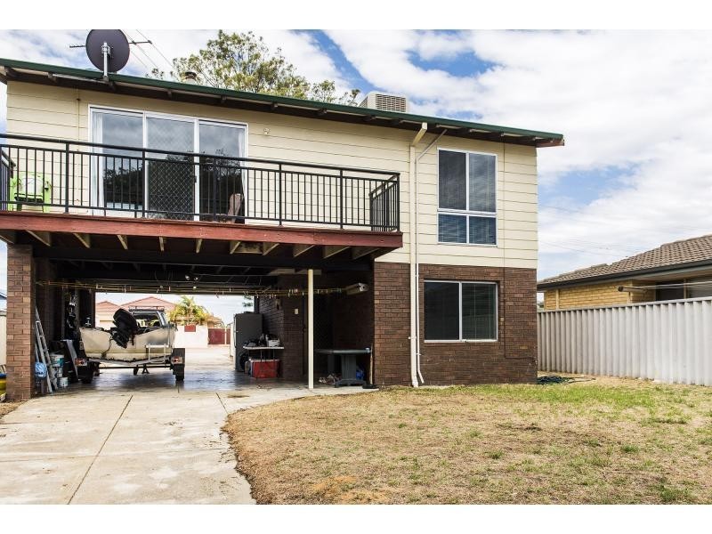 4 Kiap Road, South Yunderup WA 6208