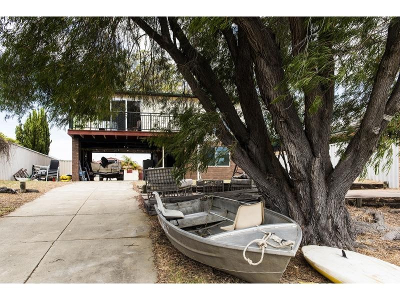 4 Kiap Road, South Yunderup WA 6208