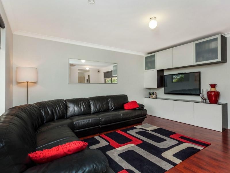 23 Nicholl Street, Glen Forrest WA 6071