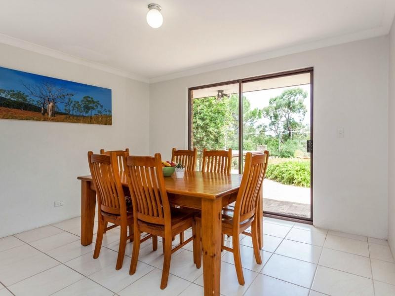 23 Nicholl Street, Glen Forrest WA 6071