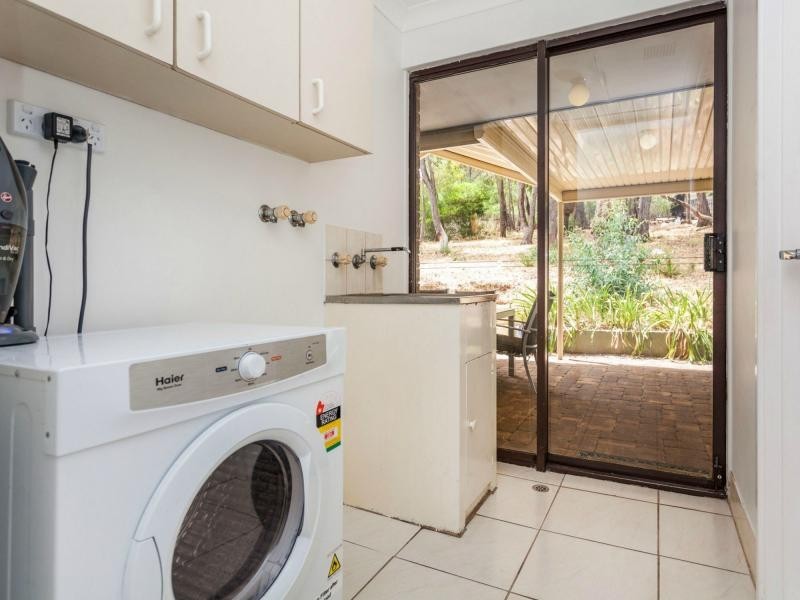 23 Nicholl Street, Glen Forrest WA 6071