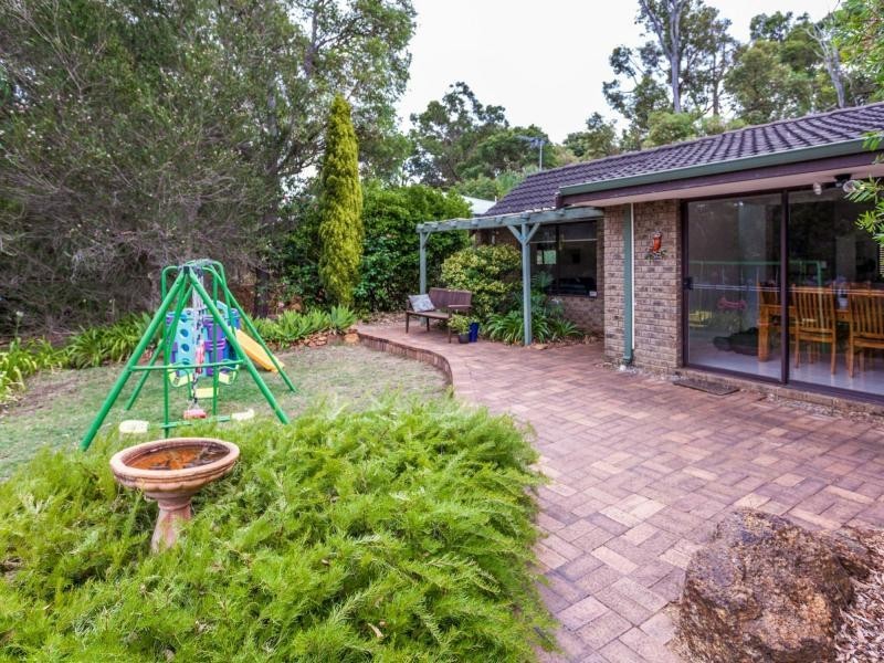 23 Nicholl Street, Glen Forrest WA 6071