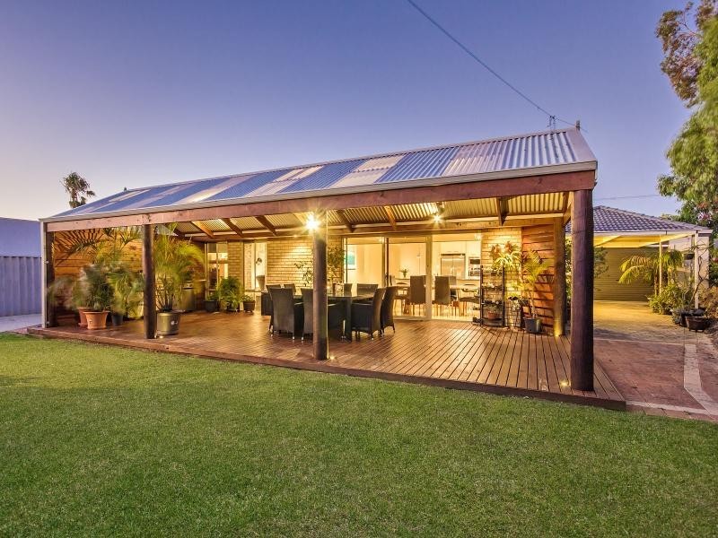 9 Bates Way, Warnbro WA 6169