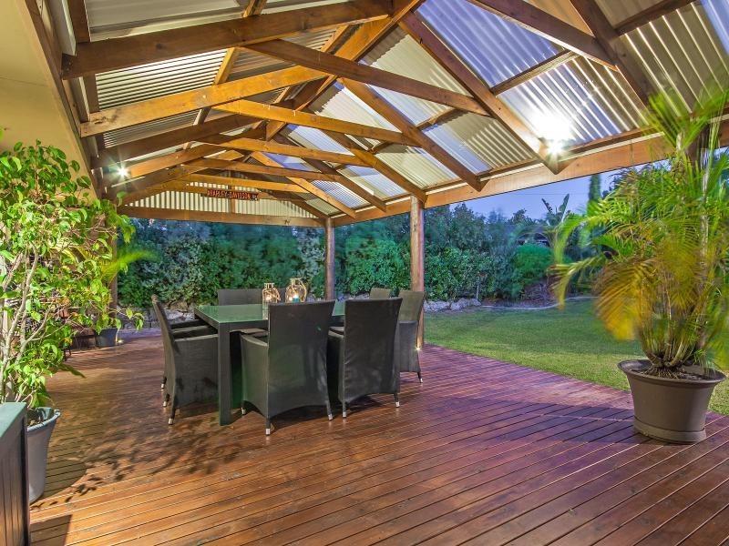 9 Bates Way, Warnbro WA 6169