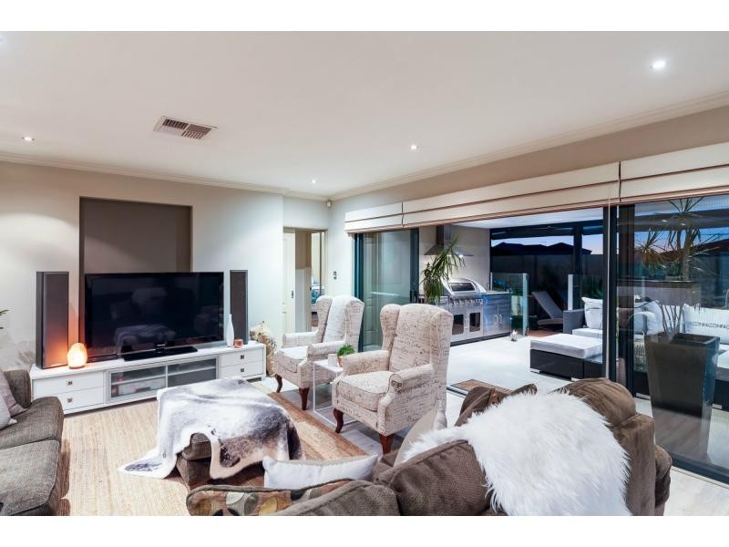 9 Miriam Court, Landsdale WA 6065