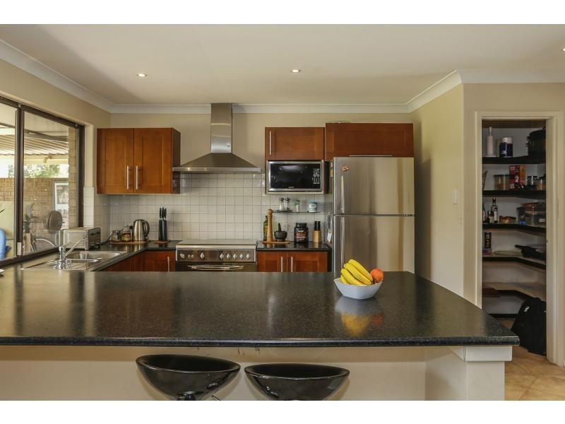 9 Gracechurch Crescent, Leeming WA 6149