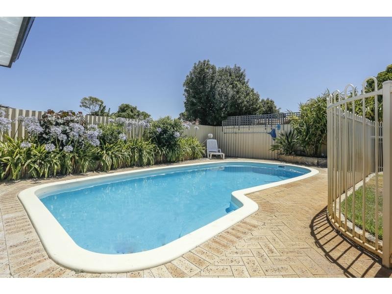 9 Gracechurch Crescent, Leeming WA 6149