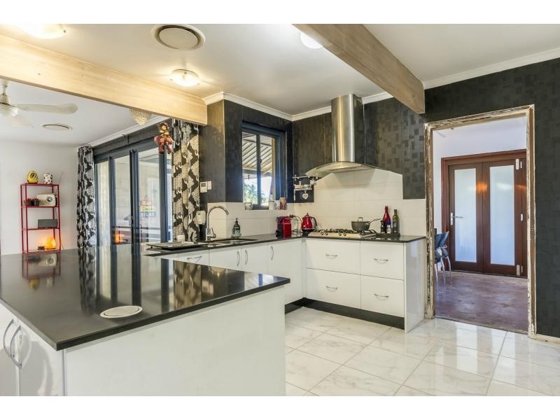 13 Ruffian Loop, Willetton WA 6155