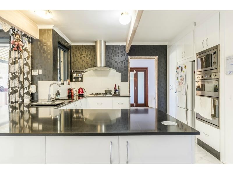 13 Ruffian Loop, Willetton WA 6155