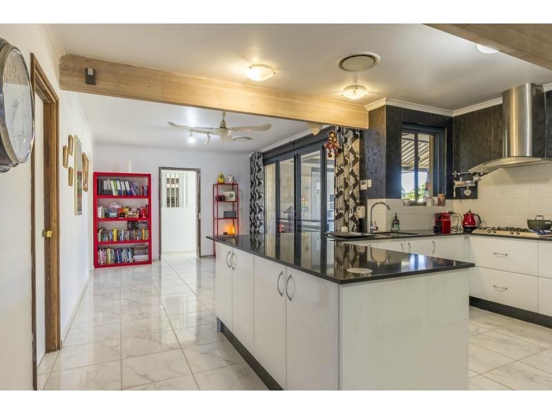 13 Ruffian Loop, Willetton WA 6155