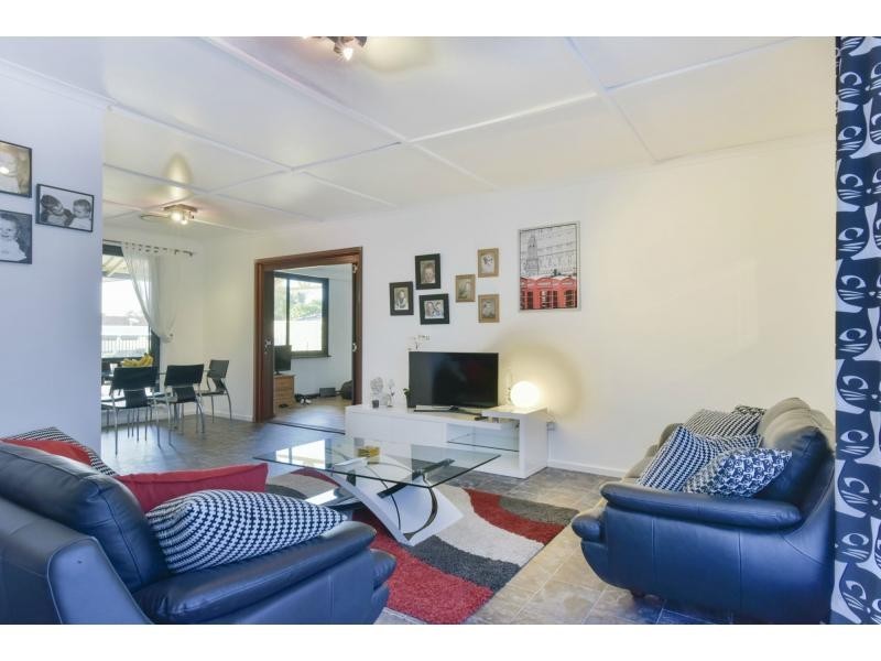 13 Ruffian Loop, Willetton WA 6155
