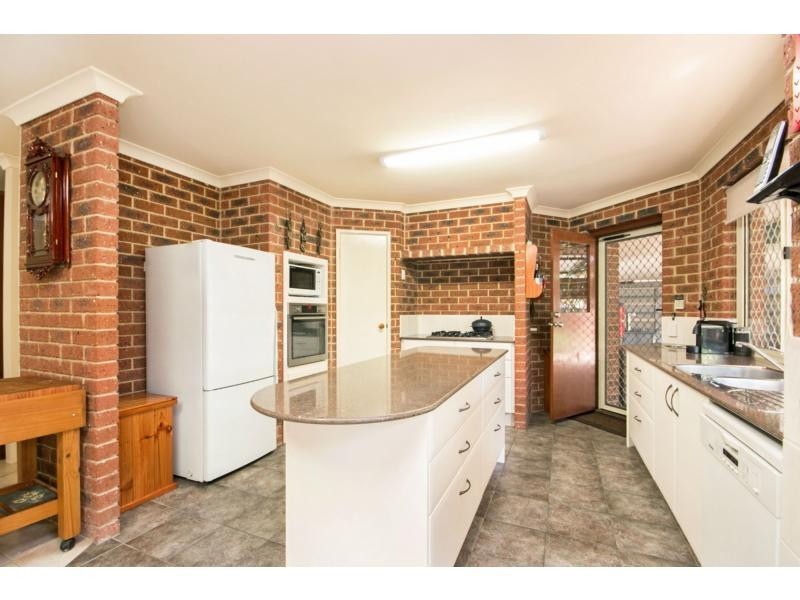 4 Etherington Avenue, Spearwood WA 6163