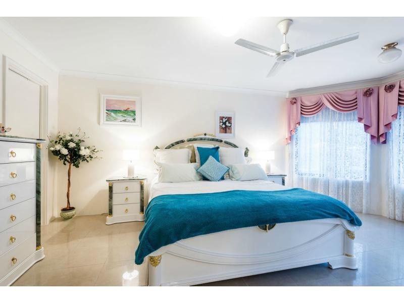 27 Nottingham Gardens, Ballajura WA 6066
