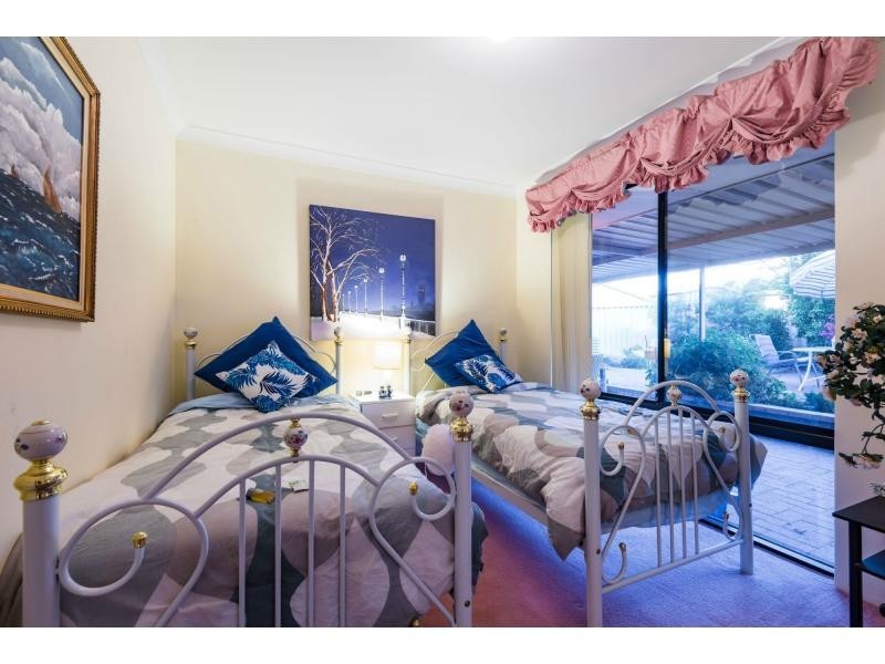 27 Nottingham Gardens, Ballajura WA 6066