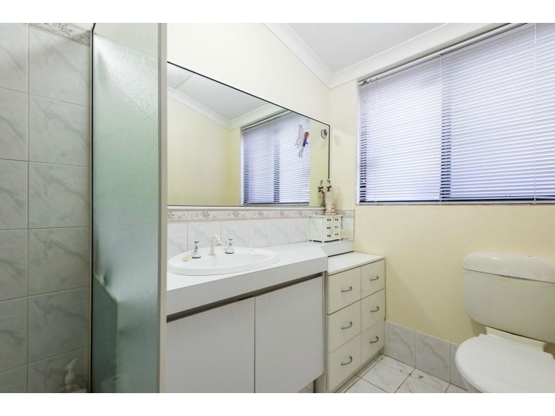27 Nottingham Gardens, Ballajura WA 6066