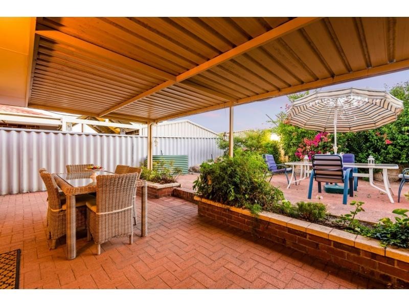 27 Nottingham Gardens, Ballajura WA 6066