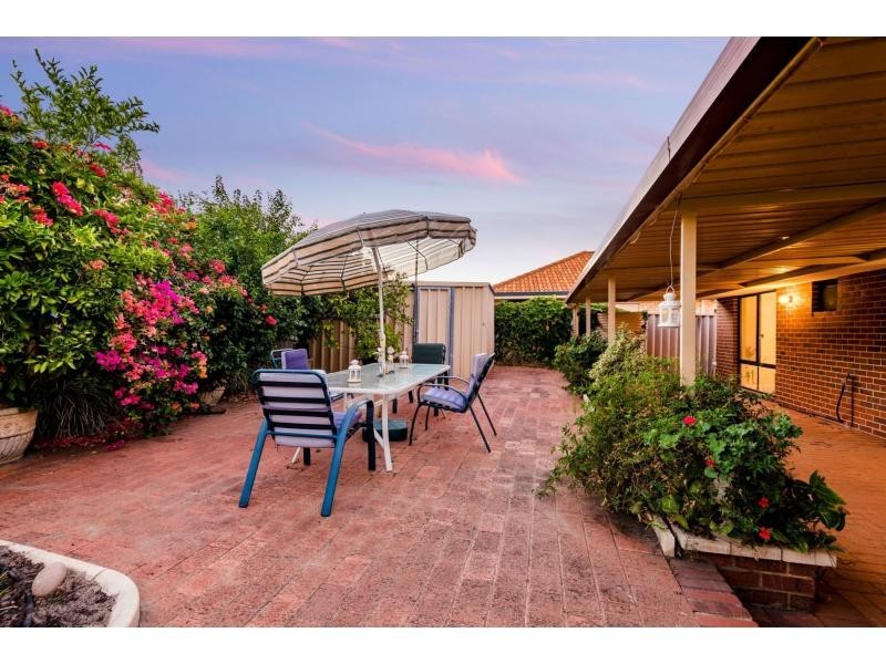 27 Nottingham Gardens, Ballajura WA 6066