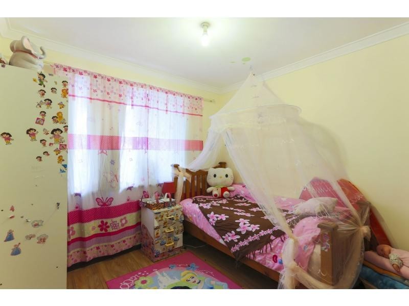 34B Grainger Way, Thornlie WA 6108