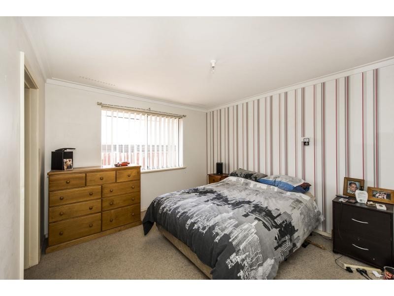 6 Ripplewood Avenue, Thornlie WA 6108