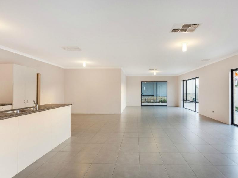 2 Athens Lane, Hocking WA 6065