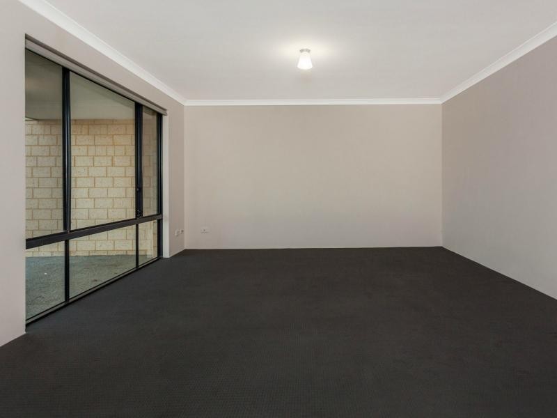 2 Athens Lane, Hocking WA 6065