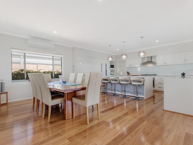 34 Bendalong Boulevard, Secret Harbour WA 6173