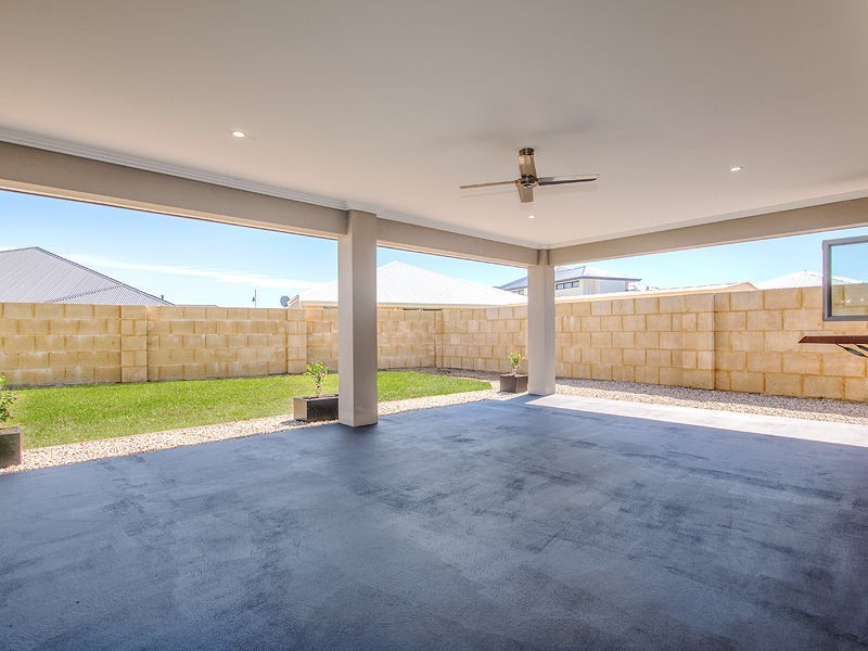 34 Bendalong Boulevard, Secret Harbour WA 6173