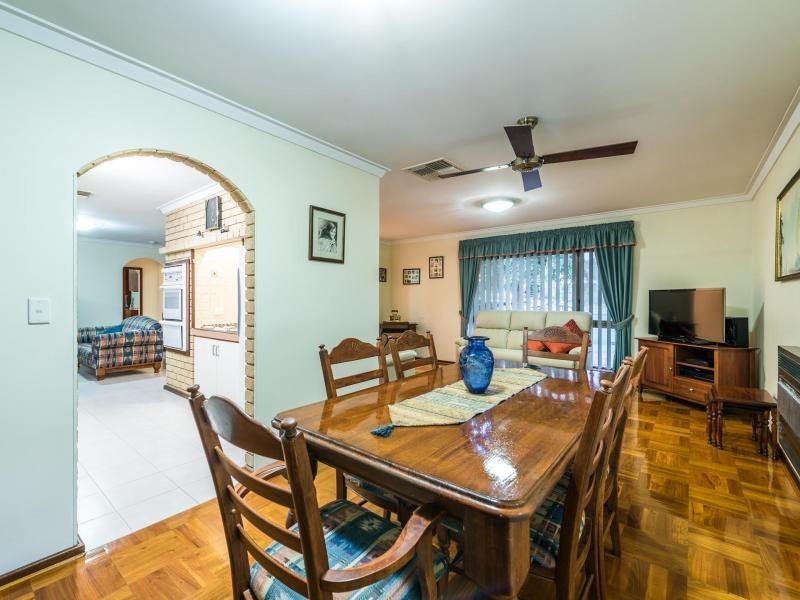 1 Padbury Way, Eden Hill WA 6054