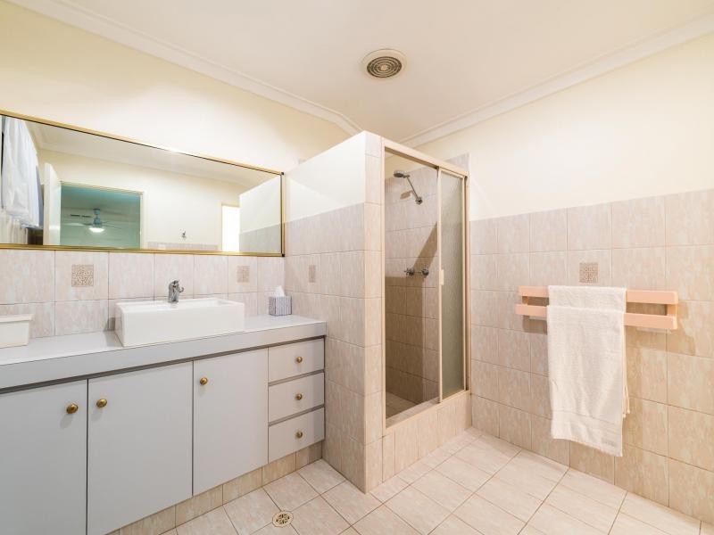 1 Padbury Way, Eden Hill WA 6054