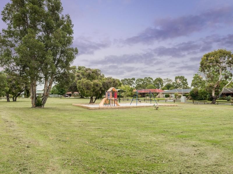 1 Padbury Way, Eden Hill WA 6054
