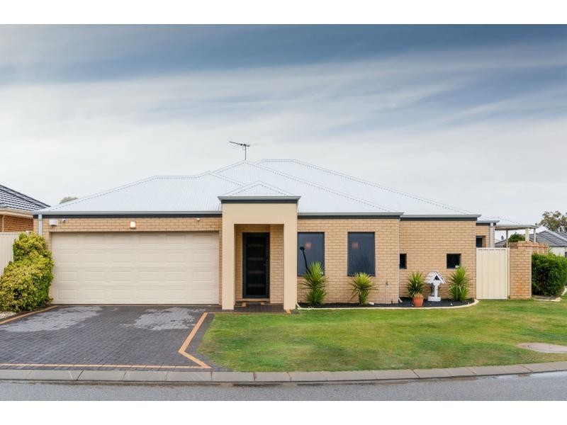 35 Cvitan Bend, Madeley WA 6065