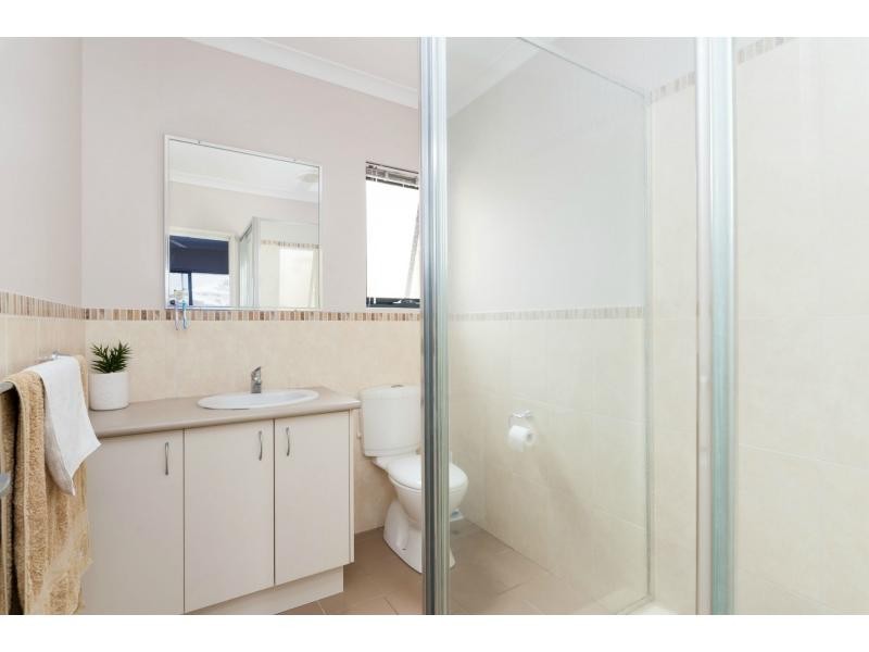 35 Cvitan Bend, Madeley WA 6065