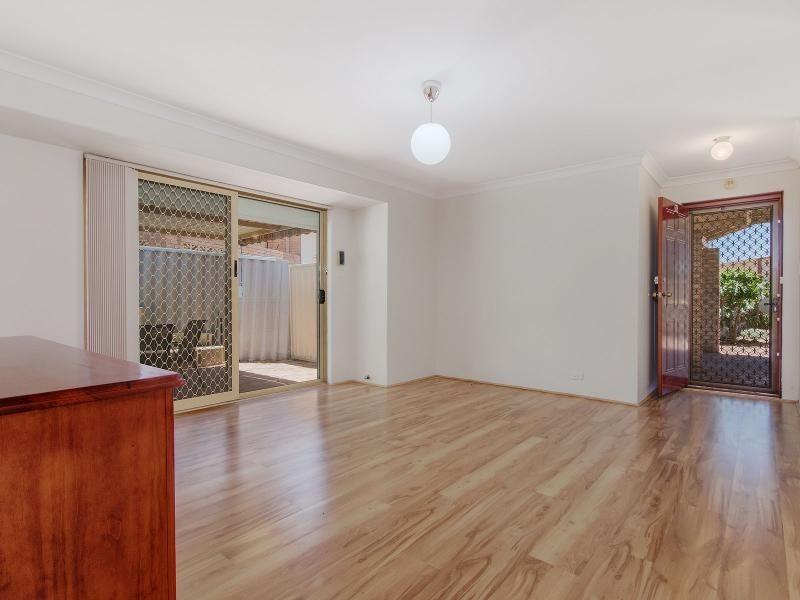 10/25 Coventry Road, Shoalwater WA 6169