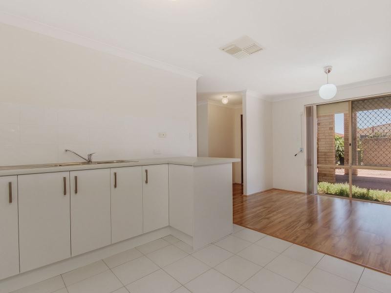 10/25 Coventry Road, Shoalwater WA 6169