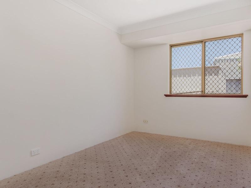 10/25 Coventry Road, Shoalwater WA 6169