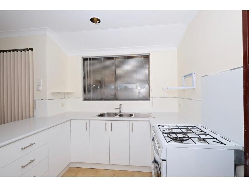 11 The Elbow, Swan View WA 6056