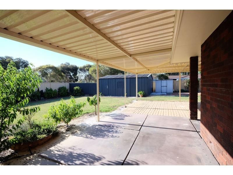 11 The Elbow, Swan View WA 6056