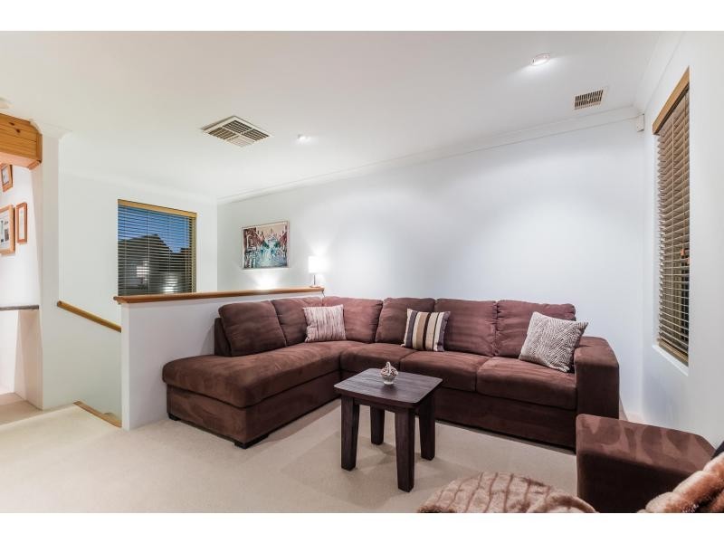 16 Sittella Turn, Joondalup WA 6027