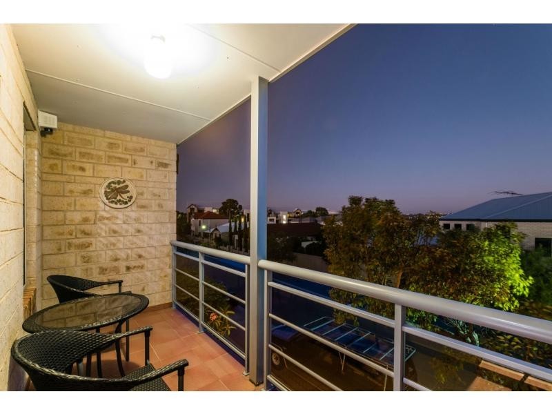 16 Sittella Turn, Joondalup WA 6027