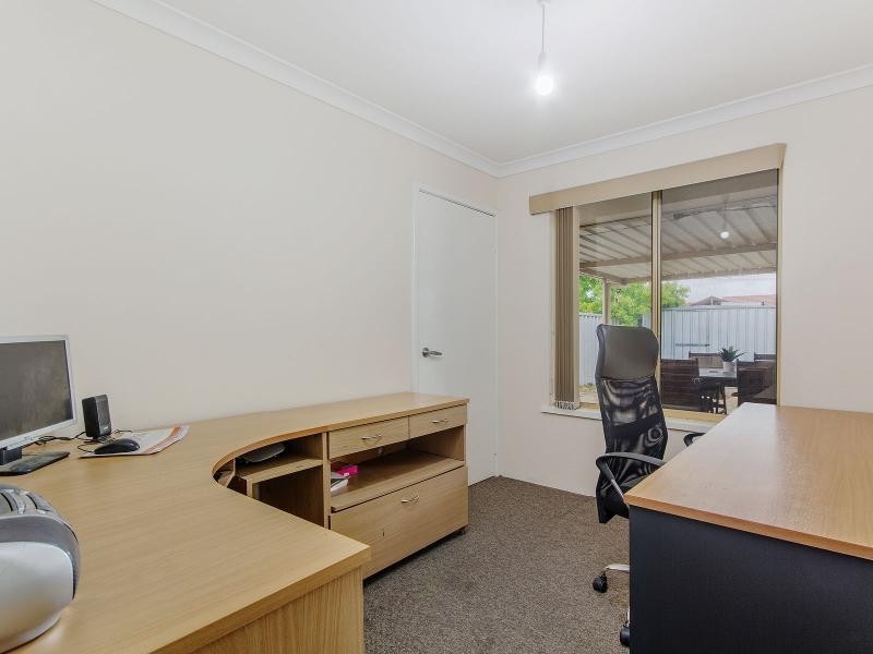 15 Oakdale Close, Safety Bay WA 6169