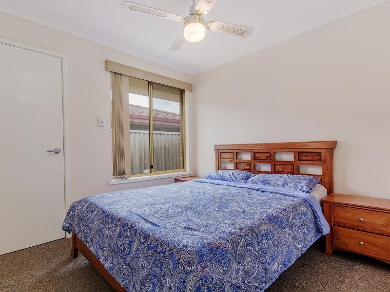 15 Oakdale Close, Safety Bay WA 6169