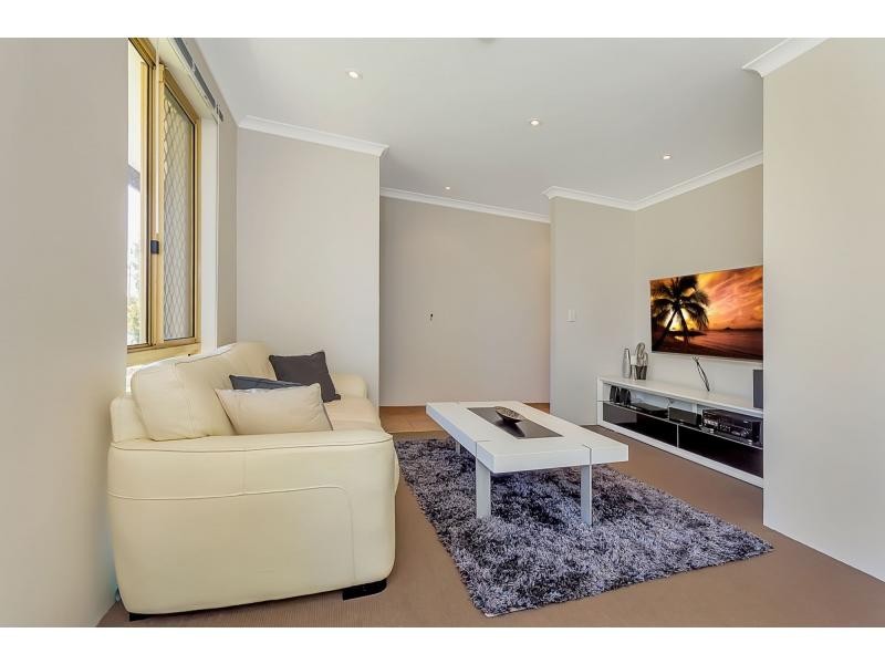 76 Tijuana Road, Armadale WA 6112