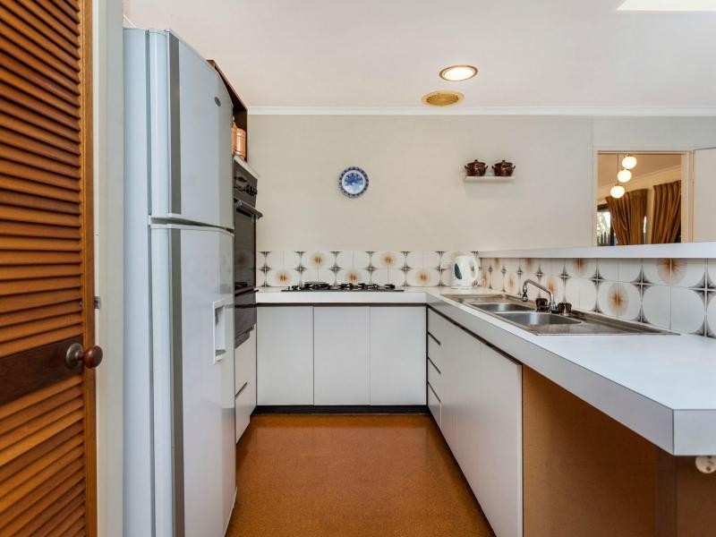 124 Findlay Road, Leeming WA 6149