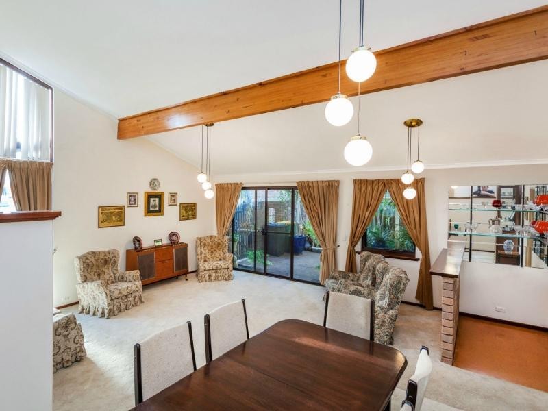 124 Findlay Road, Leeming WA 6149