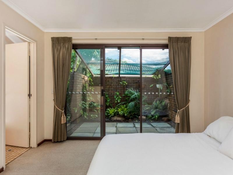 124 Findlay Road, Leeming WA 6149