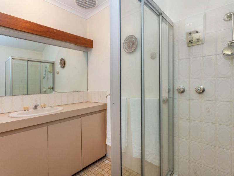 124 Findlay Road, Leeming WA 6149