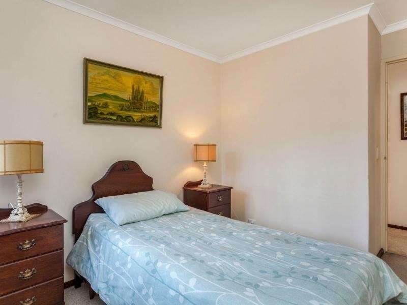 124 Findlay Road, Leeming WA 6149