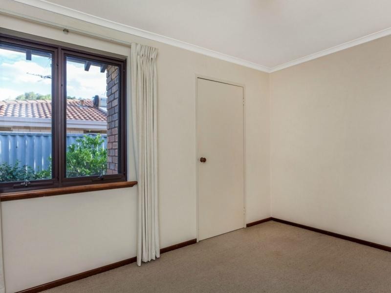 124 Findlay Road, Leeming WA 6149