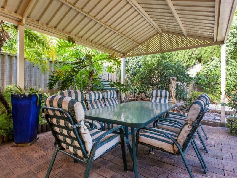 124 Findlay Road, Leeming WA 6149