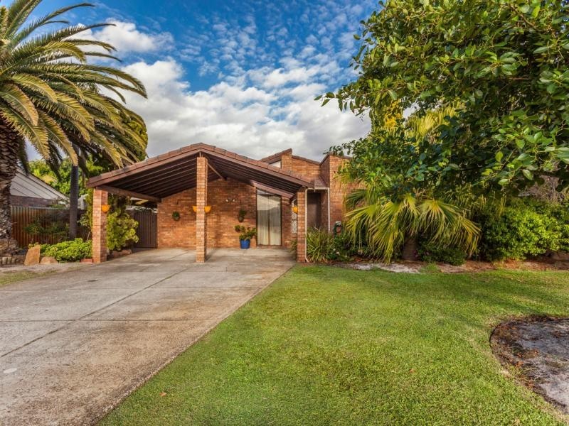 124 Findlay Road, Leeming WA 6149